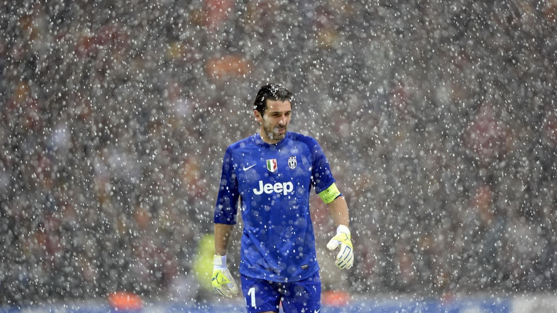 米兰梦难舍，亚沙里坚定立场，布鲁日面临转会抉择