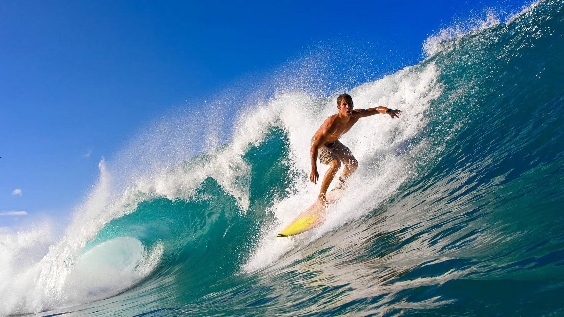 梅西巨幅壁画点亮迈阿密，俱乐部老板亲自参与创作